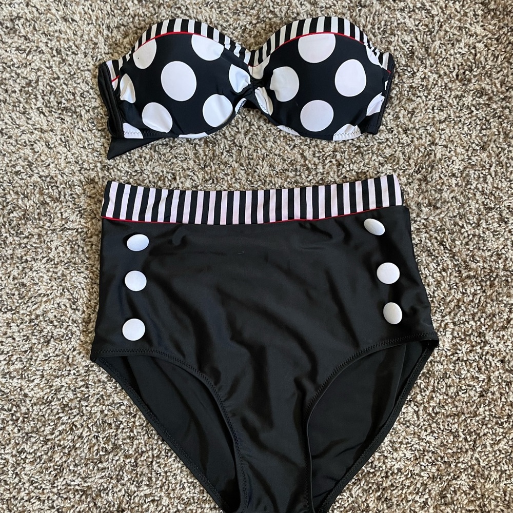 black and white pink details women bikini size large with polka dots